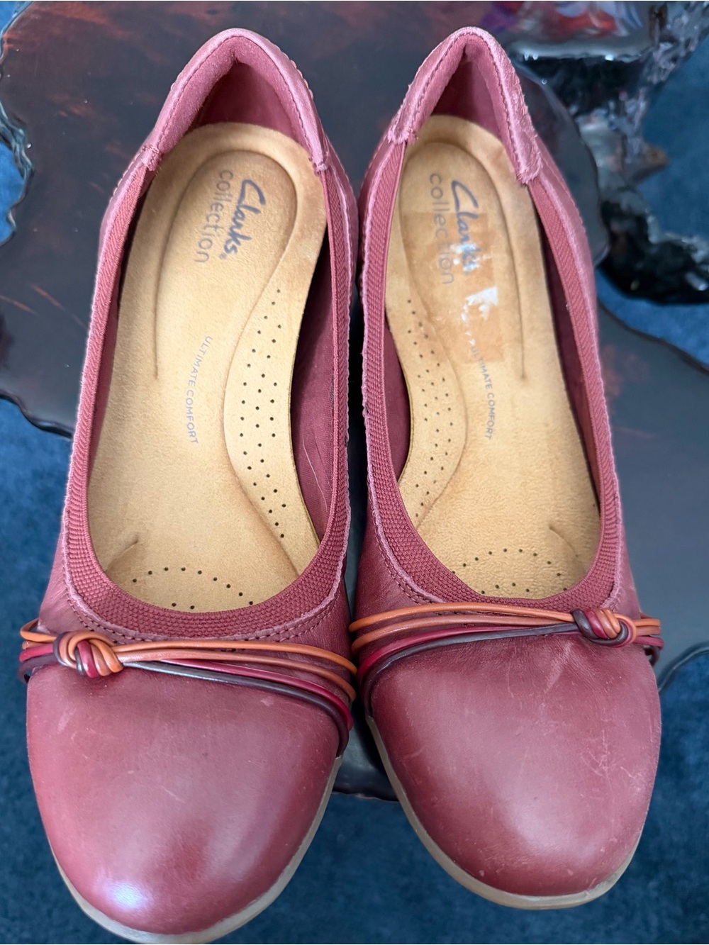 Clarks Women’s Burgundy Leather Ballet Flats with Knot Accent